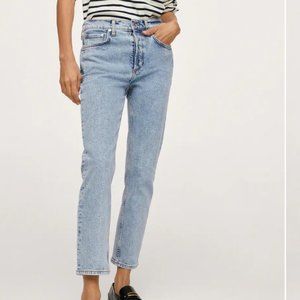 NWT Mango Size 4 mid-rise cropped jeans